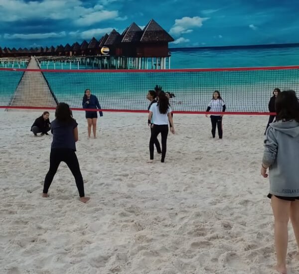 PROJETO PRAIA ESPORTIVA – VÔLEI EM AÇÃO